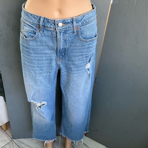 Old Navy Extra High-Waisted Wide-Leg Ripped Jeans for Women Loose From The Heap - Picture 5 of 15